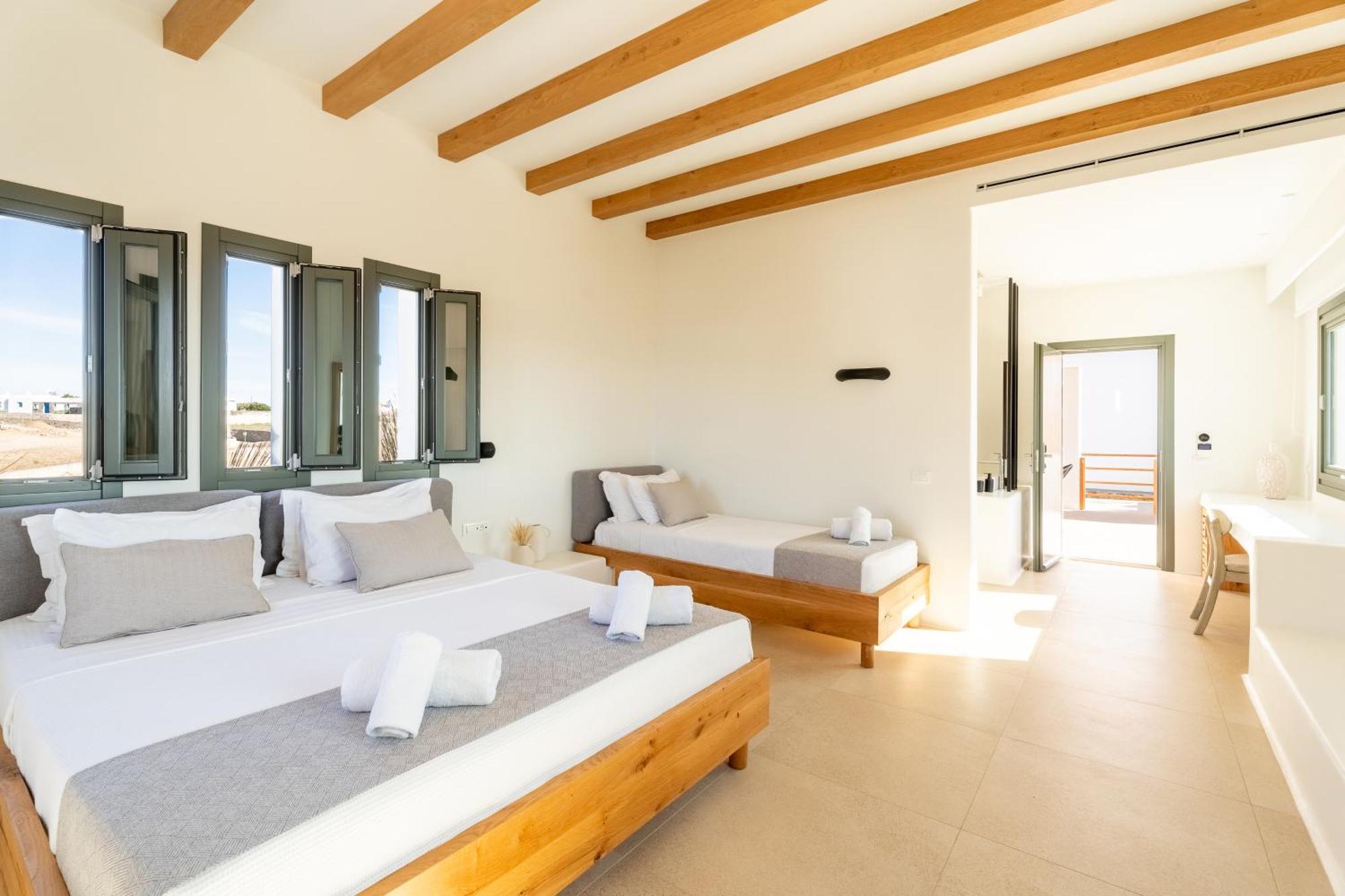 Regency Sunset Suites Mykonos Town Екстериор снимка