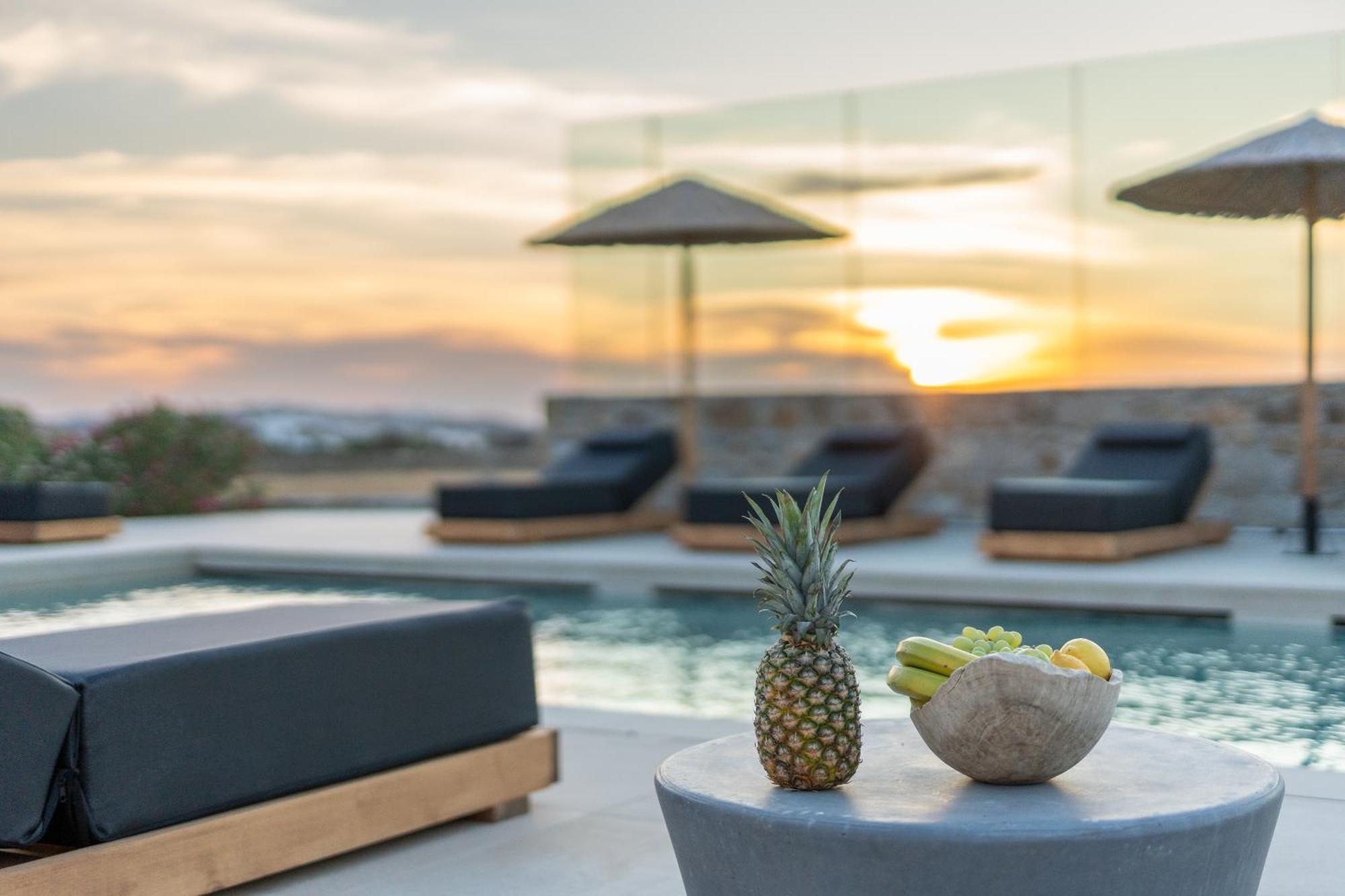 Regency Sunset Suites Mykonos Town Екстериор снимка