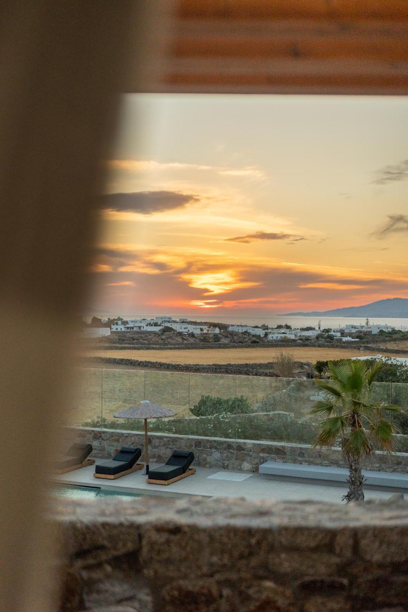 Regency Sunset Suites Mykonos Town Екстериор снимка