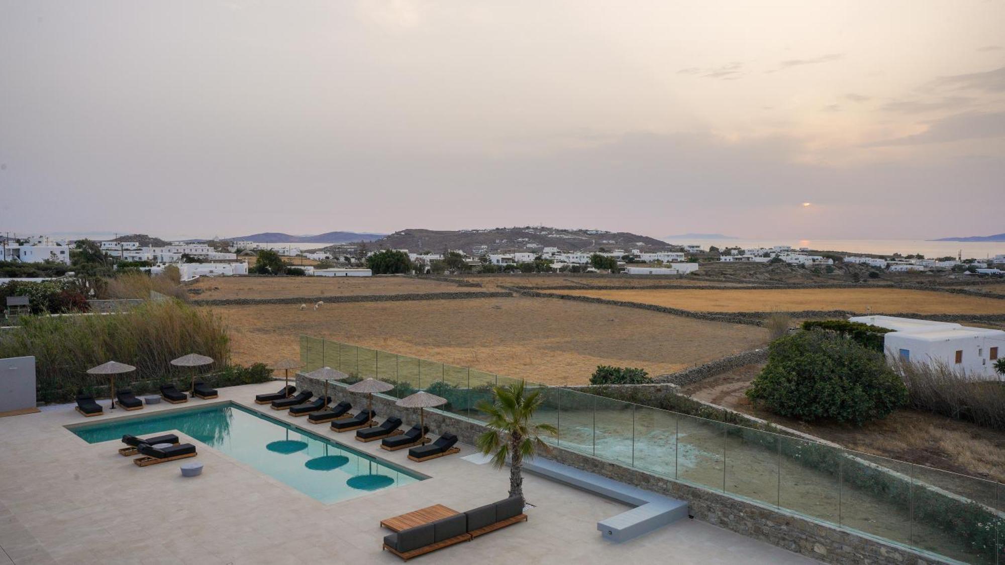 Regency Sunset Suites Mykonos Town Екстериор снимка